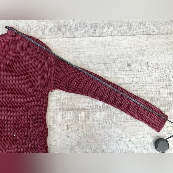 Forever21 Red Heavy Knitted Long Sleeve Sweater Size Medium - Picture 7 of 10